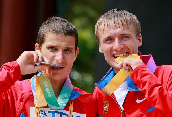 Oro y plata para Rusia en la marcha de 20 kilómetros en el Mundial de Atletismo 2011 - Sputnik Mundo