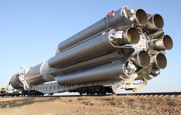 Roscosmos llama a revisión los aceleradores Briz-M - Sputnik Mundo