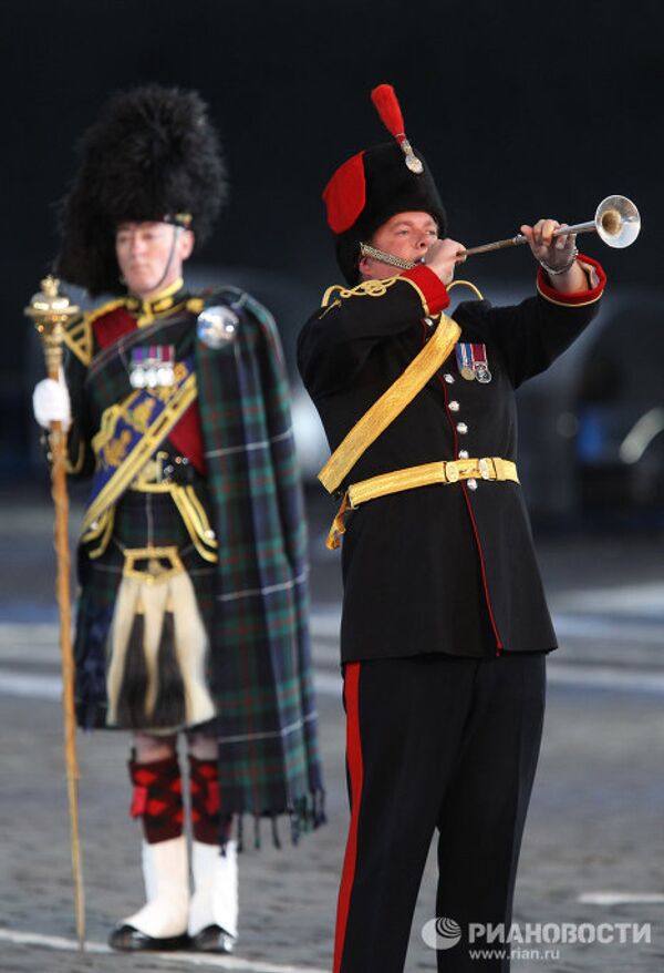 Espectacular inauguración del festival “Torre Spasskaya” - Sputnik Mundo
