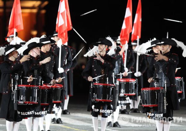 Espectacular inauguración del festival “Torre Spasskaya” - Sputnik Mundo