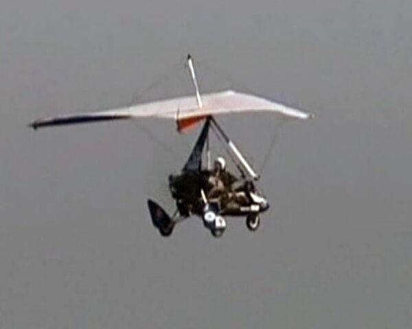 Británico paralítico sobrevuela 18 países en un avión ultraligero - Sputnik Mundo