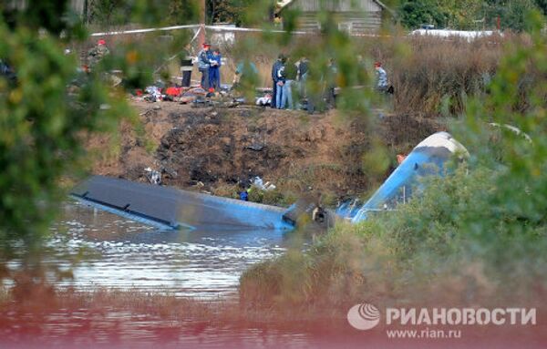 En el lugar del siniestro del avión Yak-42 en la provincia de Yaroslavl - Sputnik Mundo