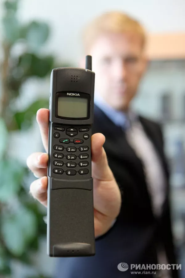 Repaso gráfico a la historia de teléfonos celulares en Rusia Repaso gráfico a la historia de teléfonos celulares en Rusia - Sputnik Mundo