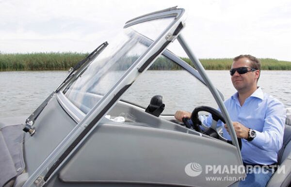 Las otras “profesiones” del presidente ruso Dmitri Medvédev - Sputnik Mundo