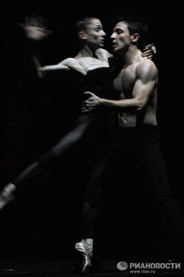 Kremlin Gala. Estrellas del ballet mundial actúan bajo estrellas del Kremlin - Sputnik Mundo