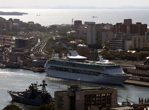 El lujoso crucero Legend of the Seas visita Vladivostok - Sputnik Mundo