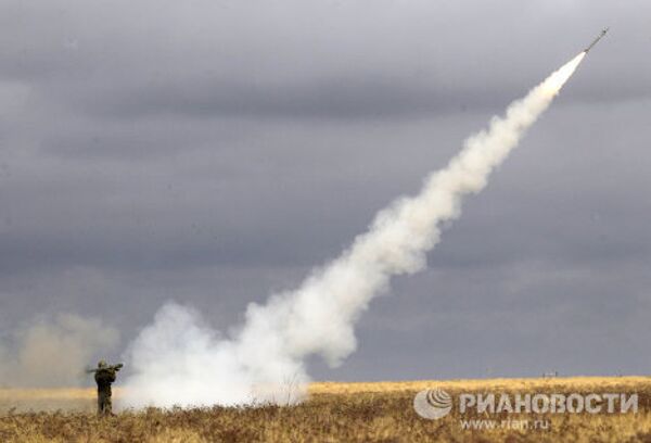 Ejercicios militares en el polígono ruso Kapustin Yar  - Sputnik Mundo