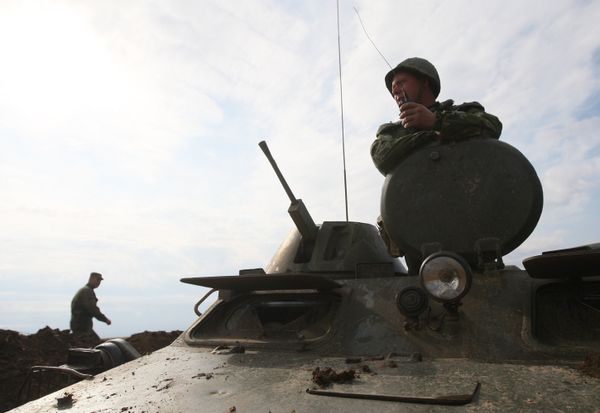Maniobras militares (archivo) - Sputnik Mundo