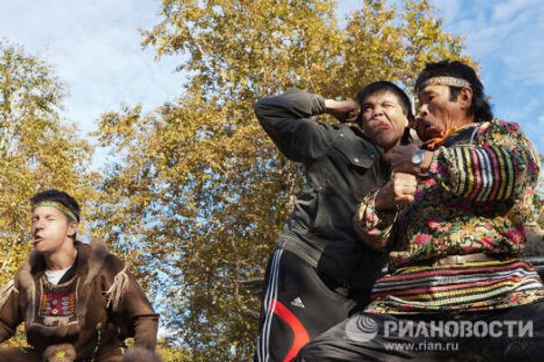 Fiesta de pueblo autóctono de Kamchatka “Aljalalalai” Fiesta de pueblo autóctono de Kamchatka “Aljalalalai” - Sputnik Mundo