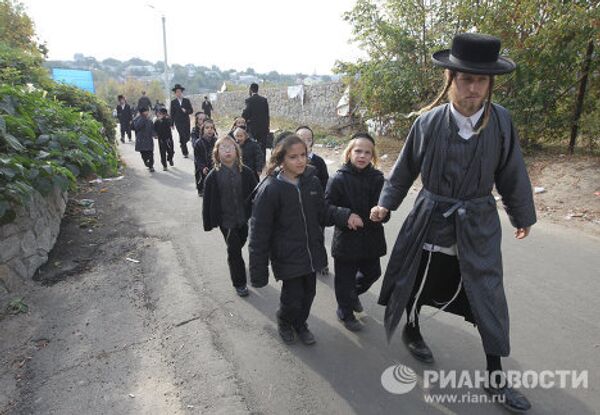 Judíos de todo el mundo celebran su Año Nuevo en ciudad ucraniana de Uman - Sputnik Mundo