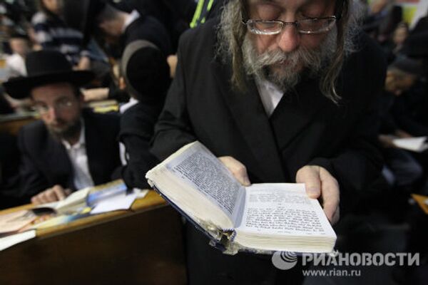 Judíos de todo el mundo celebran su Año Nuevo en ciudad ucraniana de Uman - Sputnik Mundo