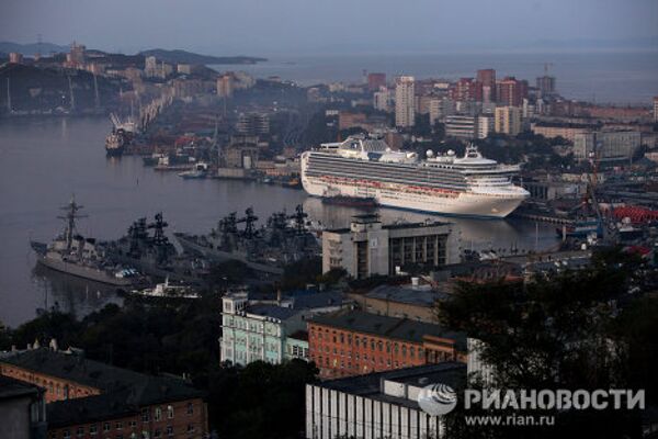 Crucero de lujo Diamond Princess en Vladivostok - Sputnik Mundo