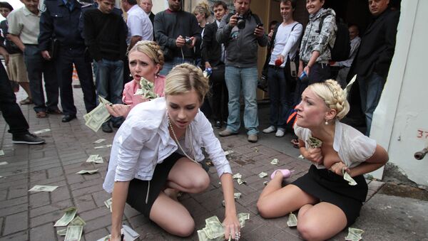 Las activistas del movimiento Femen - Sputnik Mundo