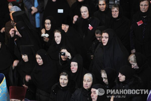 El Cinturón de la Virgen traído por primera vez a Rusia para la veneración de los fieles - Sputnik Mundo