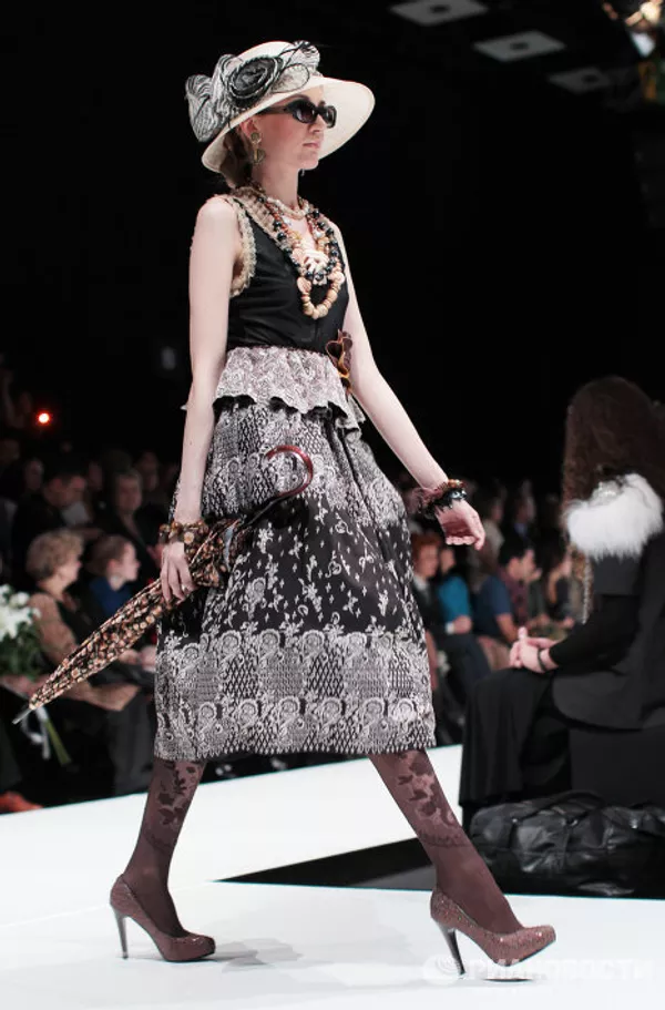 Colección del diseñador ruso Slava Záitsev abre la Semana de la Moda de Moscú Colección del diseñador ruso Slava Záitsev abre la Semana de la Moda de Moscú - Sputnik Mundo