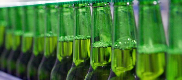 Botellas de cerveza - Sputnik Mundo
