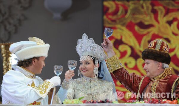 El Teatro Bolshoi estrena la nueva versión de la ópera “Ruslán y Liudmila” - Sputnik Mundo