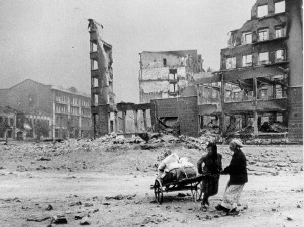 ¿A dónde ir? Stalingrado, 1942. - Sputnik Mundo