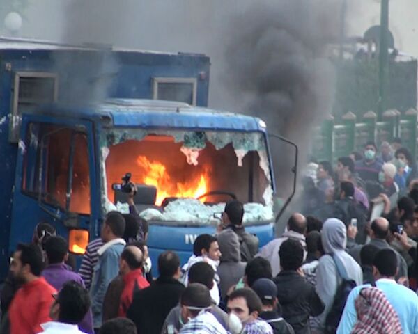 Cerca de mil personas reciben heridas en choques entre manifestantes y policía en El Cairo - Sputnik Mundo