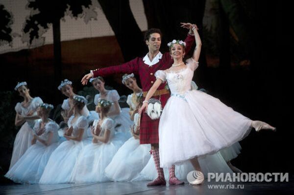 Ballet francés “La Sylphide” se estrena en Moscú - Sputnik Mundo