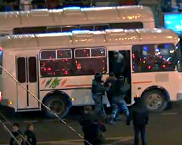 Hasta 5.000 activistas participan en manifestación no autorizada en Moscú - Sputnik Mundo