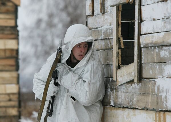 Entrenamiento invernal para los oficiales del Ejército ruso - Sputnik Mundo