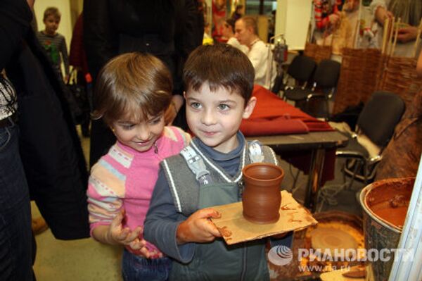 Ladia. Cuento de Invierno 2011 Ladia. Cuento de Invierno 2011 - Sputnik Mundo