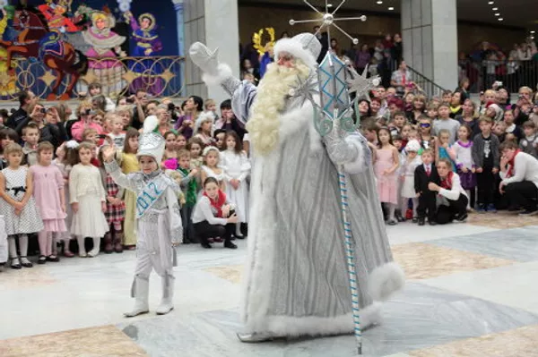 El Kremlin ofrece espectáculo de Año Nuevo a niños de toda Rusia El Kremlin ofrece espectáculo de Año Nuevo a niños de toda Rusia - Sputnik Mundo
