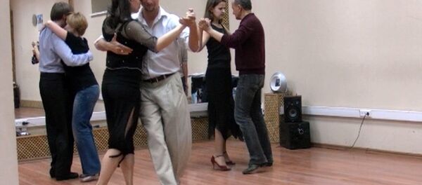 La pasión por el tango argentino se apodera de moscovitas La pasión por el tango argentino se apodera de moscovitas - Sputnik Mundo