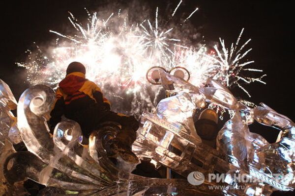 Festejo de Año Nuevo en Rusia - Sputnik Mundo