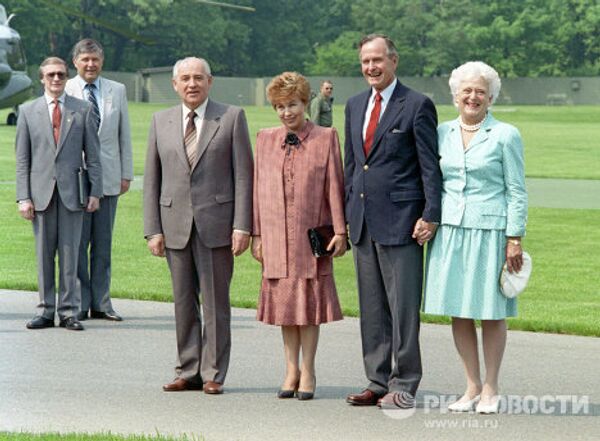 Raísa Gorbachova, la esposa del primer y último presidente de la URSS - Sputnik Mundo