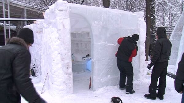 Una ciudad de nieve es construida en Moscú - Sputnik Mundo