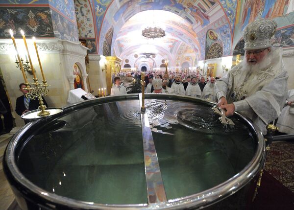 Gran Bendición del Agua en la Catedral de Cristo Salvador de Moscú - Sputnik Mundo