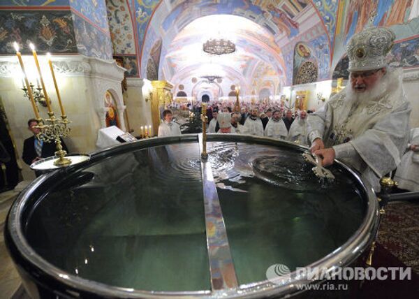 Gran Bendición del Agua en la Catedral de Cristo Salvador de Moscú - Sputnik Mundo