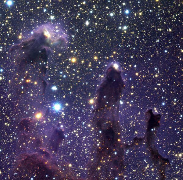 Nuevas fotos de la Nebulosa del Águila y los famosos Pilares de la Creación - Sputnik Mundo