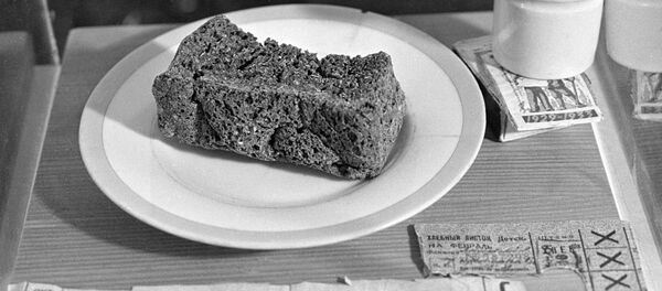 El pan del bloqueo El pan del bloqueo - Sputnik Mundo