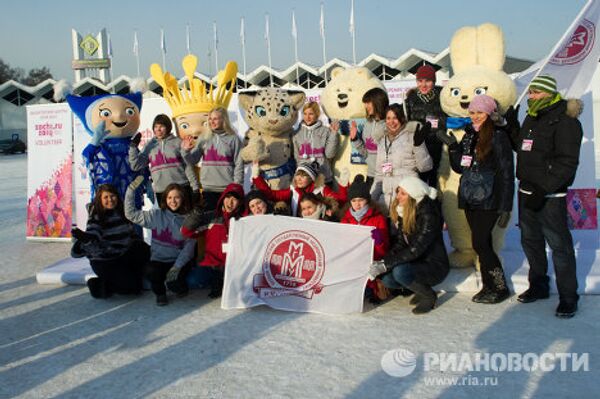 “Sochi 2014” lanza campaña para atraer a voluntarios para los JJOO - Sputnik Mundo