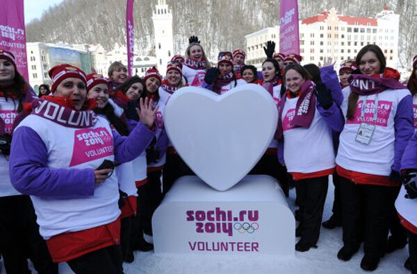 “Sochi 2014” lanza campaña para atraer a voluntarios para los JJOO - Sputnik Mundo