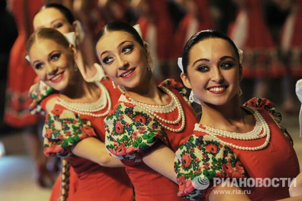 Conjunto de Danza Moiséyev, guardián de tradiciones folklóricas  - Sputnik Mundo