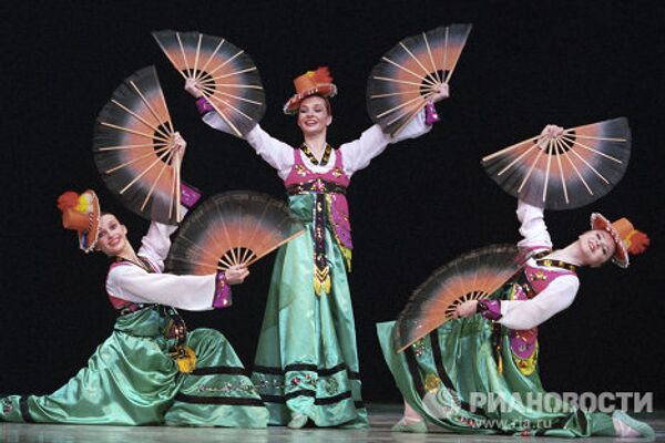 Conjunto de Danza Moiséyev, guardián de tradiciones folklóricas  - Sputnik Mundo