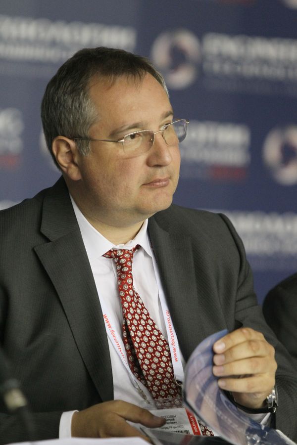 Dmitri Rogozin - Sputnik Mundo