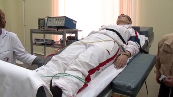 Una mujer cosmonauta de Rusia se prepara para volar al espacio - Sputnik Mundo