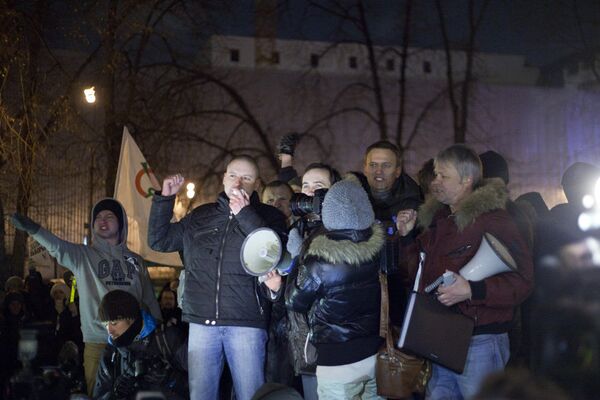 Oposición rusa prevé nuevas manifestaciones antes de la investidura de Putin - Sputnik Mundo