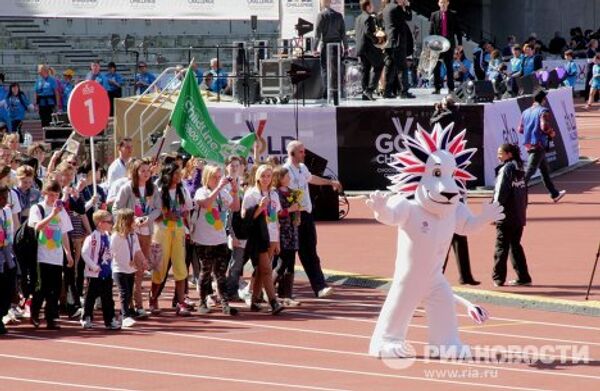 Carreras de caridad en el estadio olímpico de Londres - Sputnik Mundo