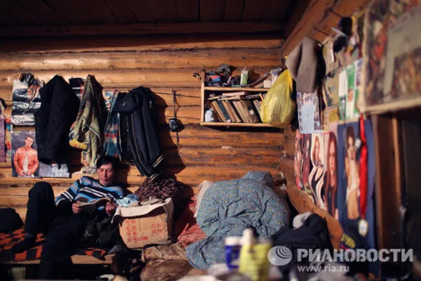 Rutina nómada de los pastores de renos en el Extremo Norte de Rusia Rutina nómada de los pastores de renos en el Extremo Norte de Rusia - Sputnik Mundo