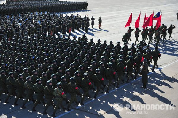 Ensayo del Desfile de la Victoria en las afueras de Moscú - Sputnik Mundo