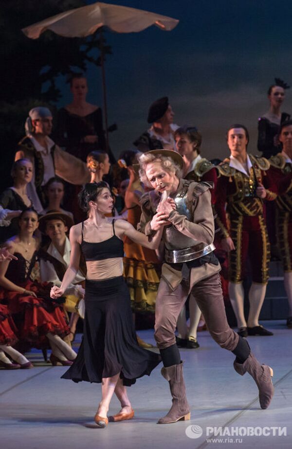Pasiones españolas en el Teatro Mijáilovski y solistas que se evadieron del Bolshoi - Sputnik Mundo