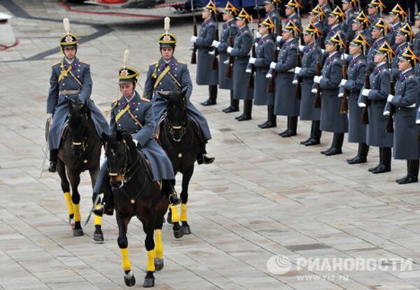 Regimiento Presidencial del Kremlin reanuda la temporada de relevos - Sputnik Mundo