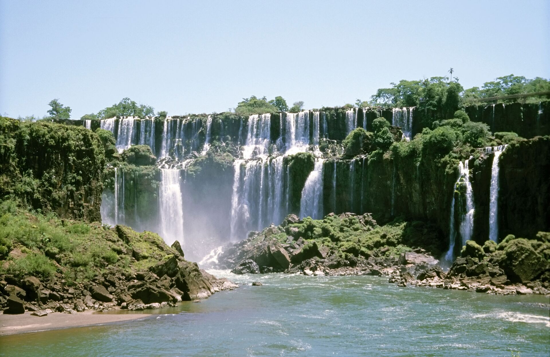 Водопады Игуасу - Sputnik Mundo, 1920, 21.12.2023