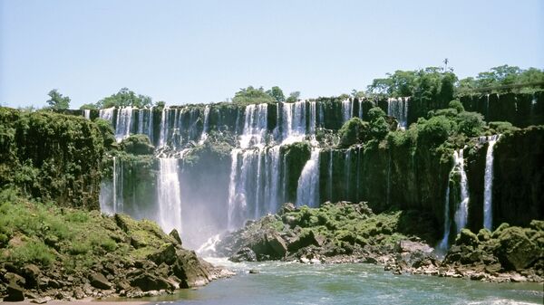 Las cataratas del Iguazú, parte del acuífero Guaraní - Sputnik Mundo